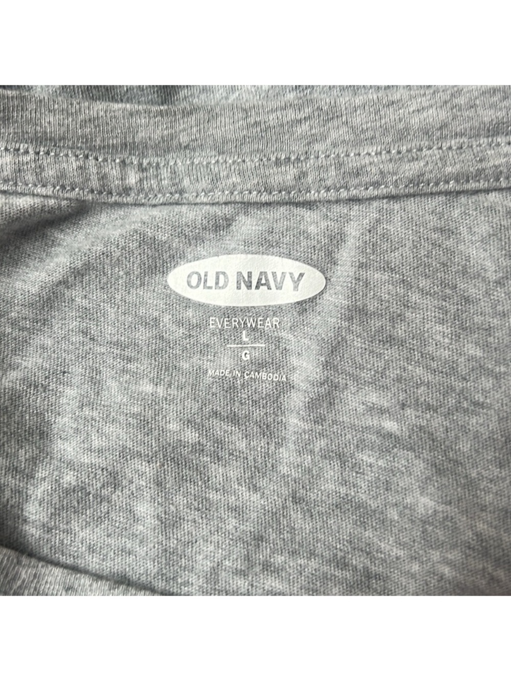 Old Navy T-Shirt - Picture 4 of 4